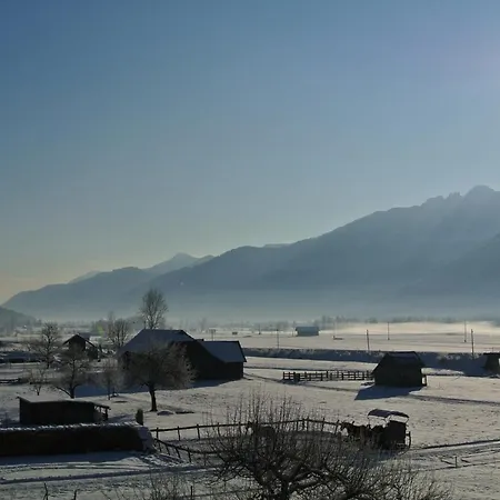 Haus Fischer Nassfeldblick فندق مبيت وإفطار