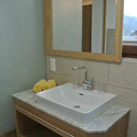 Haus Fischer Nassfeldblick 3*