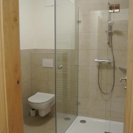 فندق مبيت وإفطار Haus Fischer Nassfeldblick Kirchbach (Carinthia)