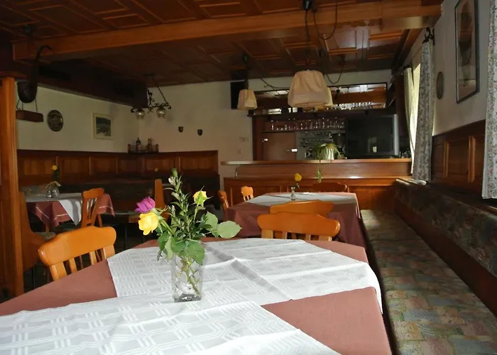 Bed and Breakfast Haus Fischer Nassfeldblick