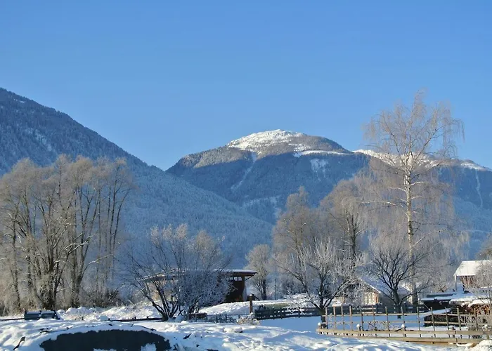 Haus Fischer Nassfeldblick Bed and Breakfast