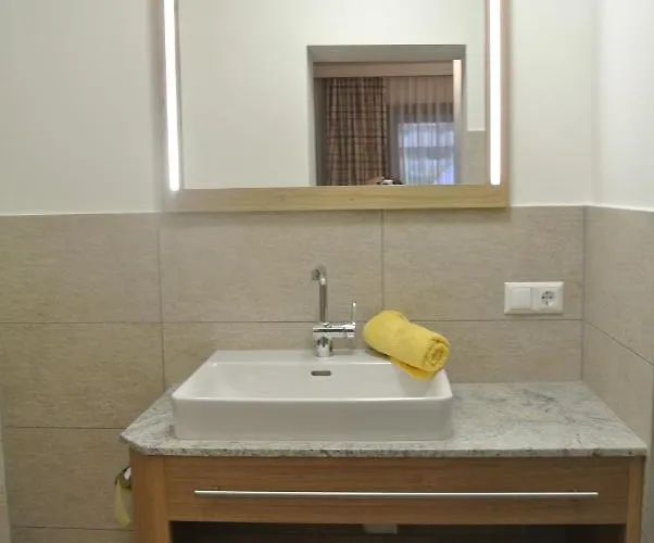 Frühstückspension Haus Fischer Nassfeldblick Kirchbach (Carinthia)