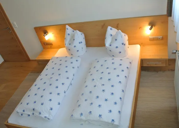 Haus Fischer Nassfeldblick Couette-café