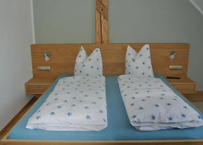 Bed and Breakfast Haus Fischer Nassfeldblick 3*